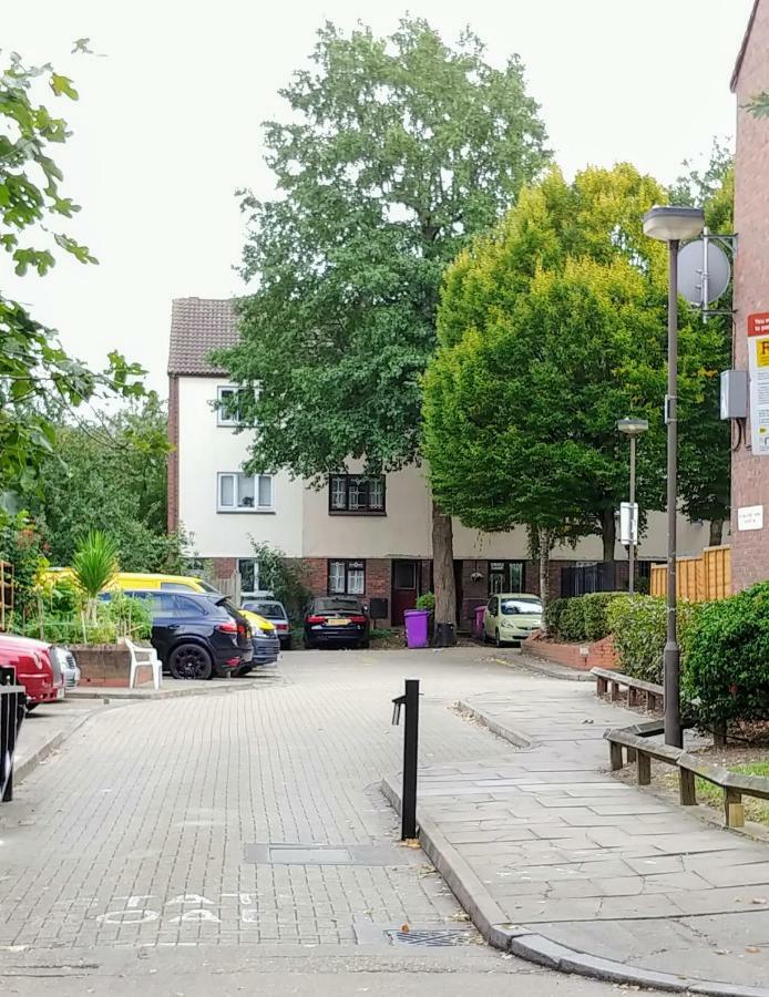 Al Iram Guest House London Exterior photo
